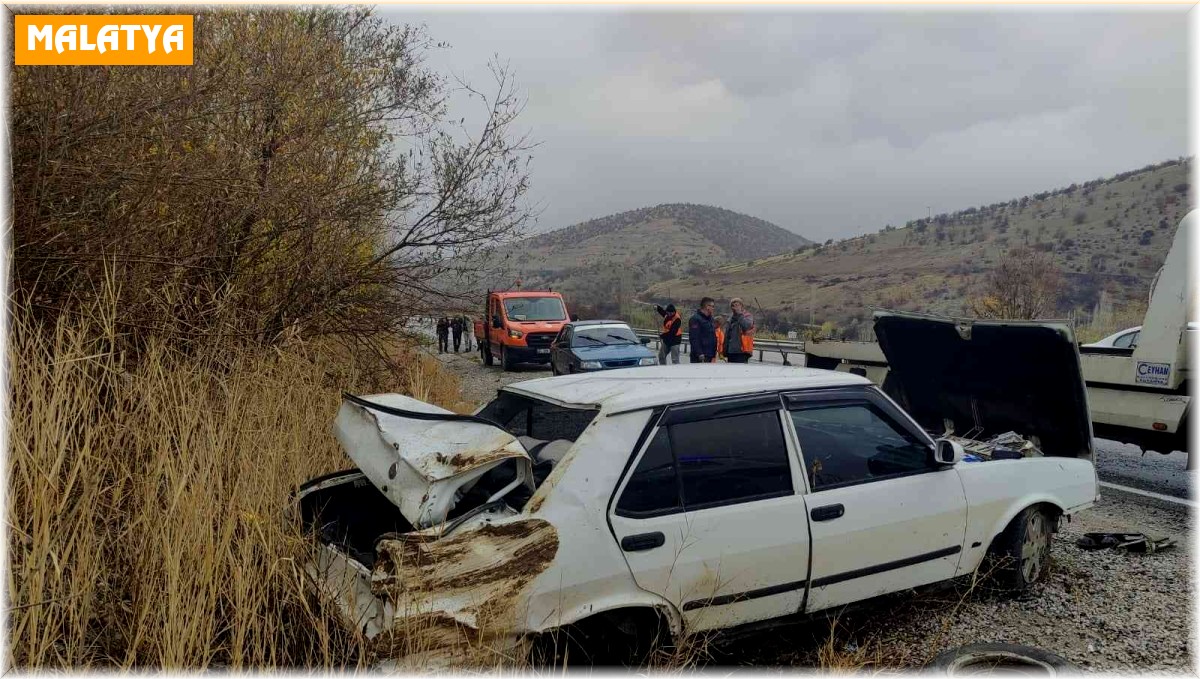 Kontrolden çıkan otomobil kaza yaptı: 1 yaralı