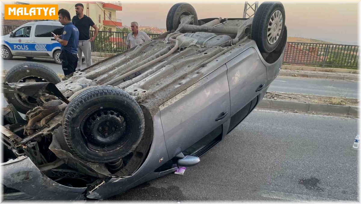 Kontrolden çıkan otomobil ters döndü: 2 yaralı