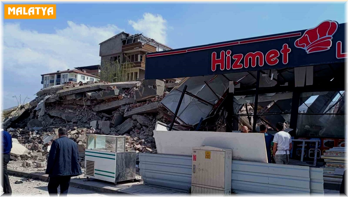 Kontrollü yıkımda sağlam işyeri zarar gördü