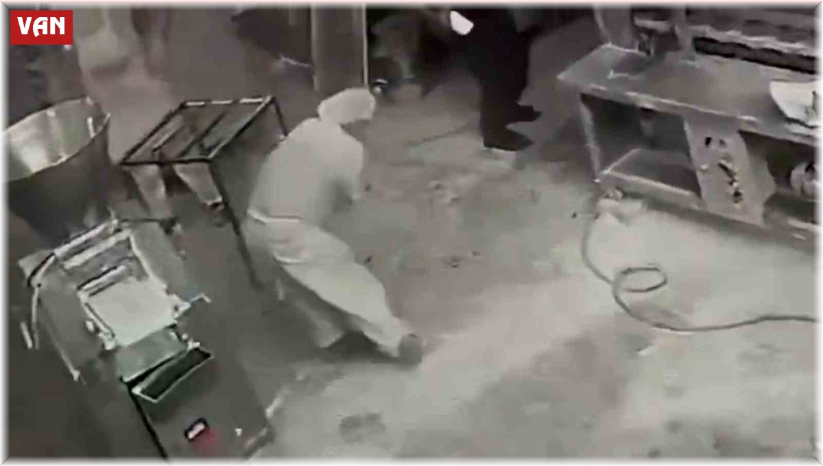 Kopan kolunu arkadaşı taşıdı