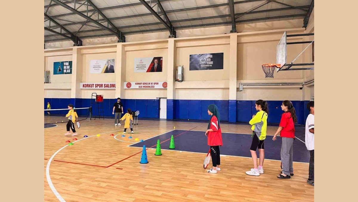 Korkut'ta tenis antrenmanları sürüyor