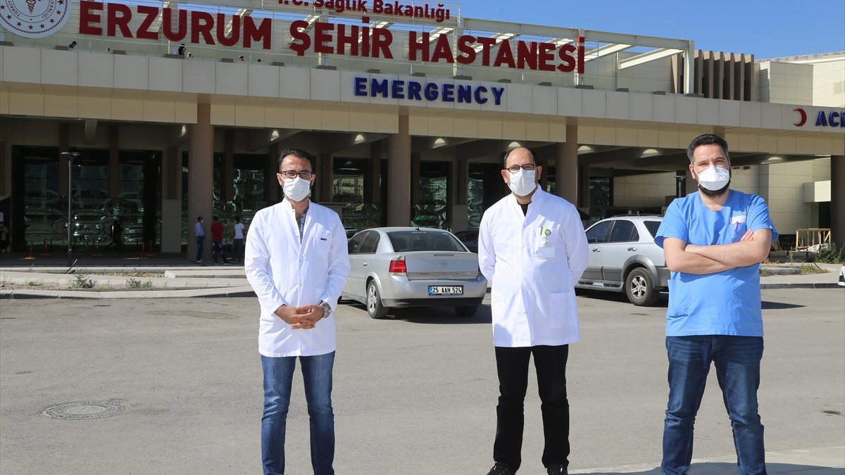 Koronavirüsü yenip görevine dönen doktor hastalara nefes oluyor
