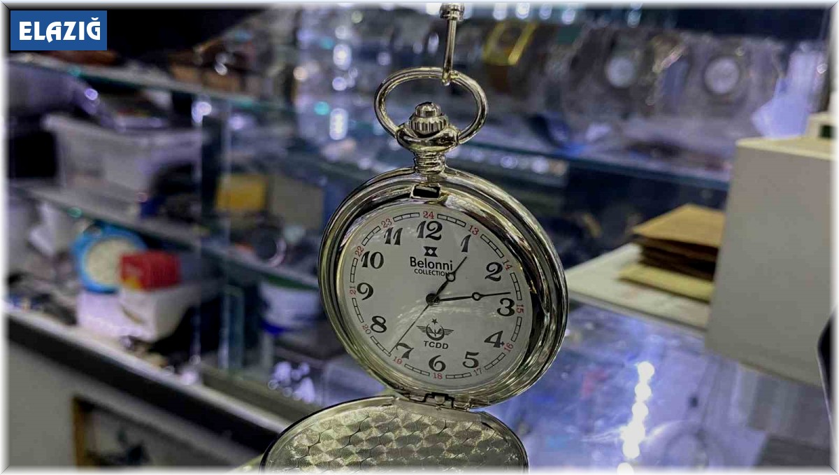 Köstekli saatler zamana direniyor