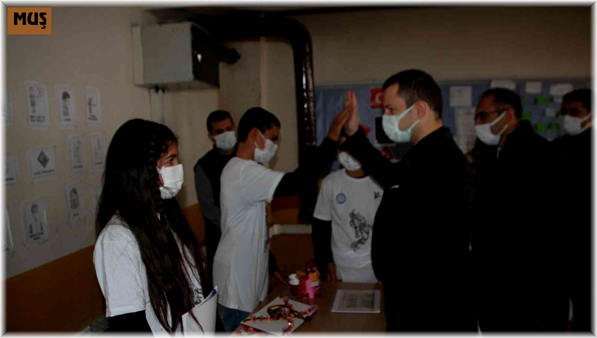 Köy okulunda TÜBİTAK Bilim Fuarı