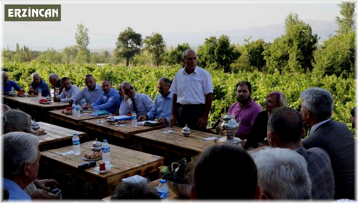 "Köy Sohbetleri" toplantılarının ikincisi Gölpınar köyünde düzenlendi