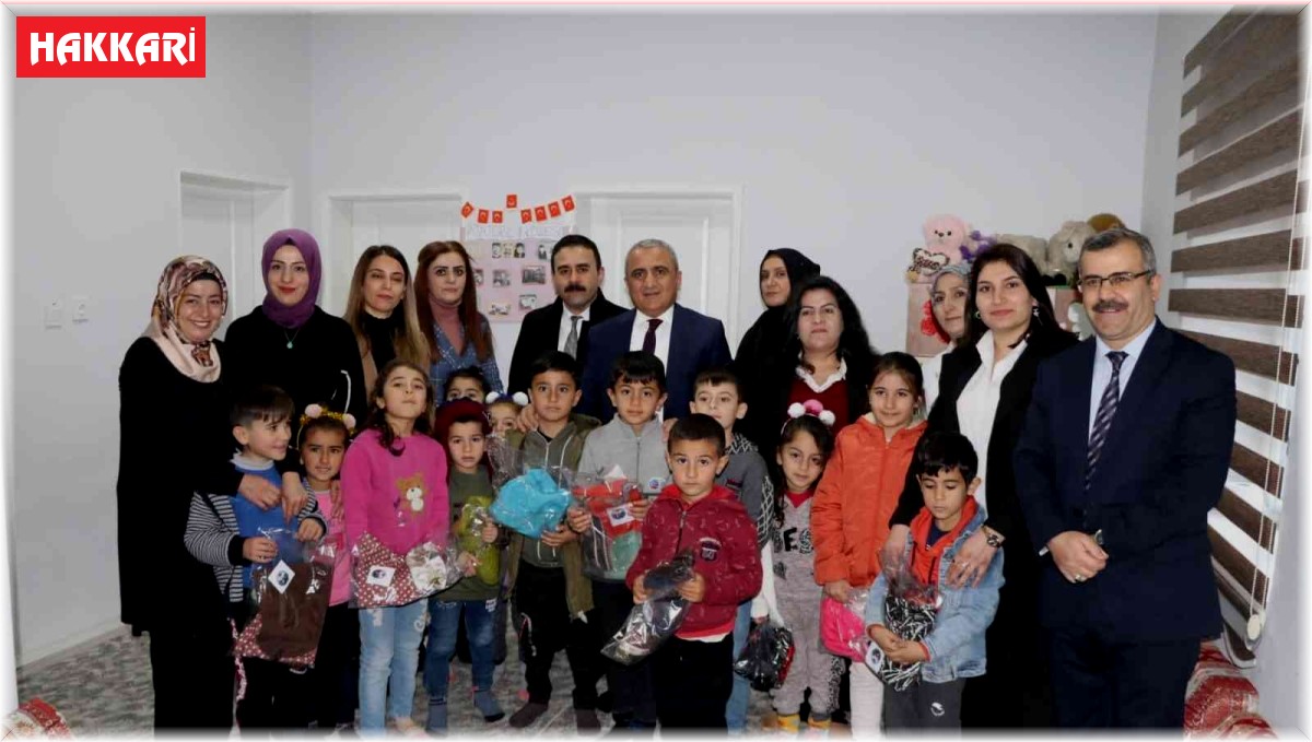 Köy Yaşam Merkezleri'nde ilmek ilmek kardeşlik örüyorlar