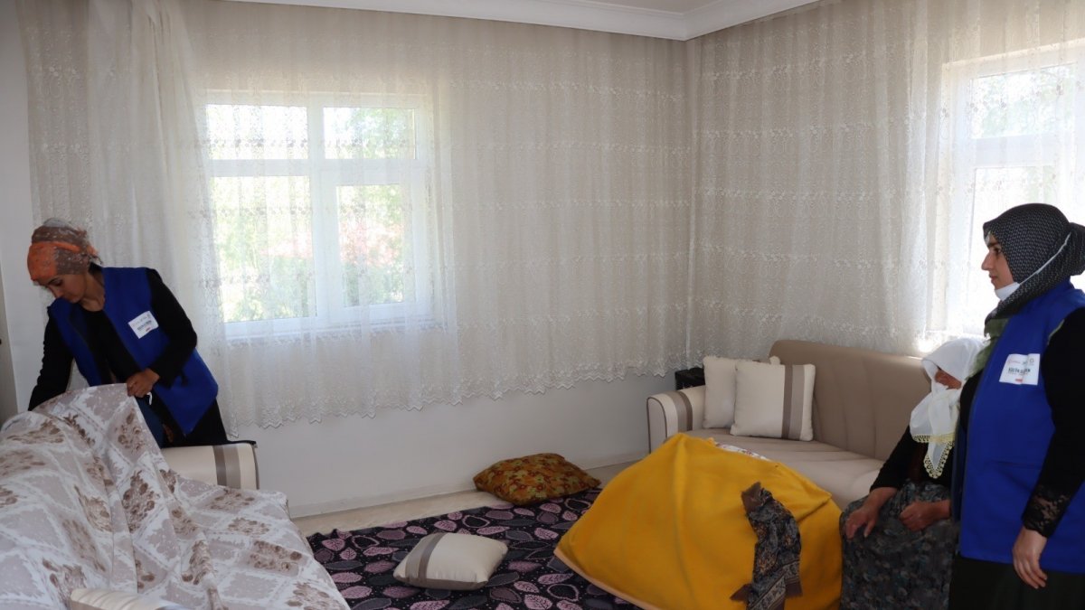 Küçük ellerden koca gönüllere sosyal destek