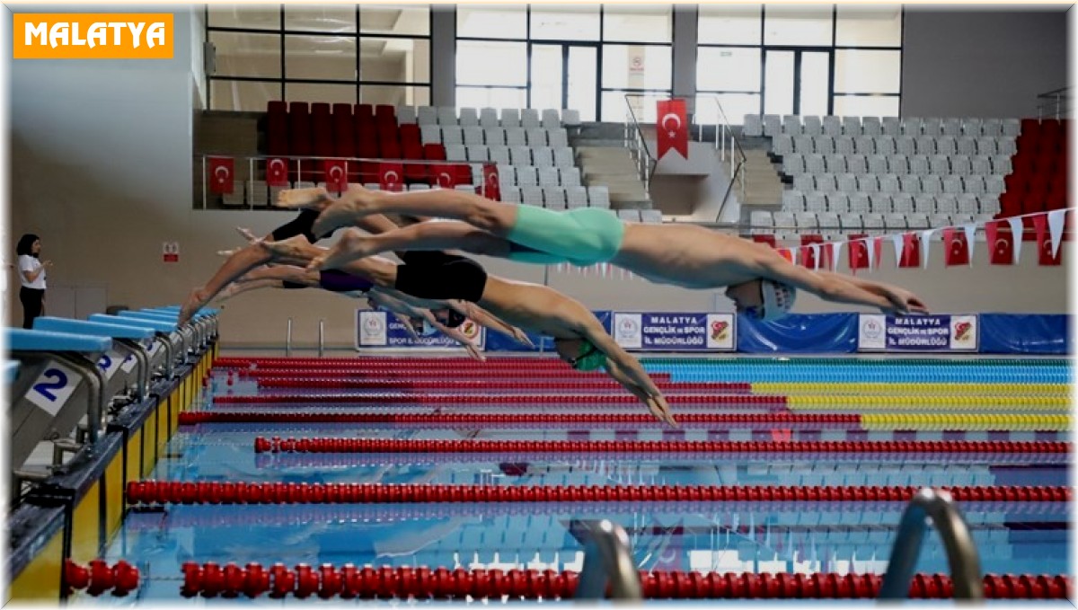 Kulaçlar, şampiyonluk için atıldı