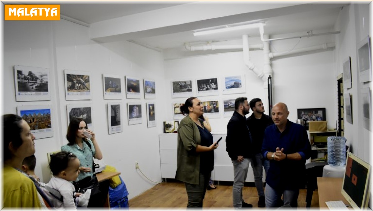 Kültürel değerler fotoğraf sergisi Kuzey Makedonya'da açıldı