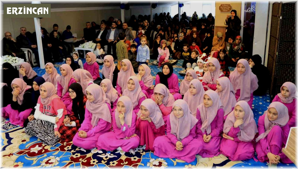 Kur'an bülbülleri tarafından şehitler dualarla yad edildi