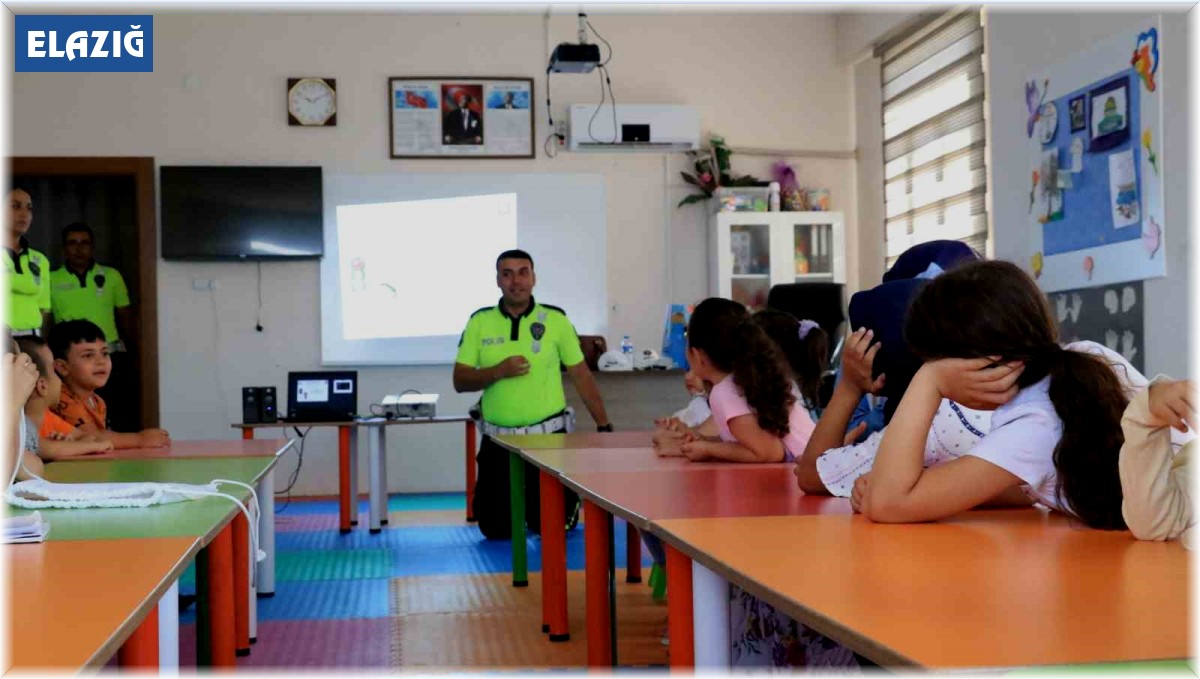 Kur'an kursu öğrencilerine trafik eğitimi verildi