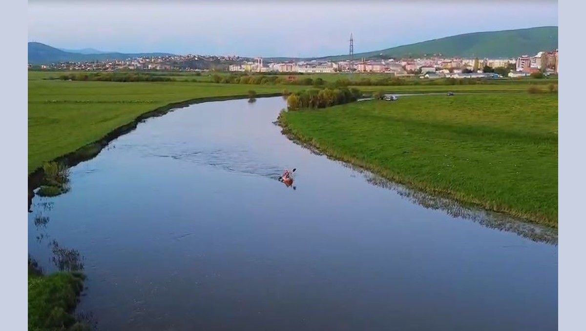 Kura Nehri'nde kano heyecanı dron ile görüntülendi