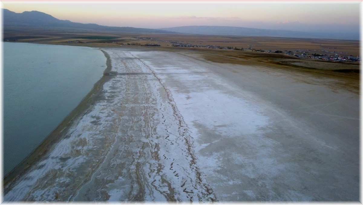 Kuraklık, Arin Gölü'nün yüzde 15'ini kuruttu