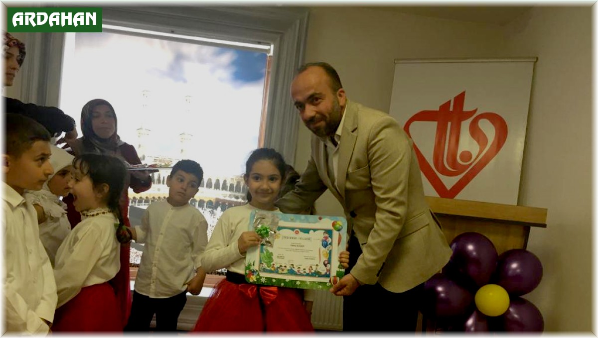 Kuran-ı Kerim okuyan çocuklar için tören düzenlendi