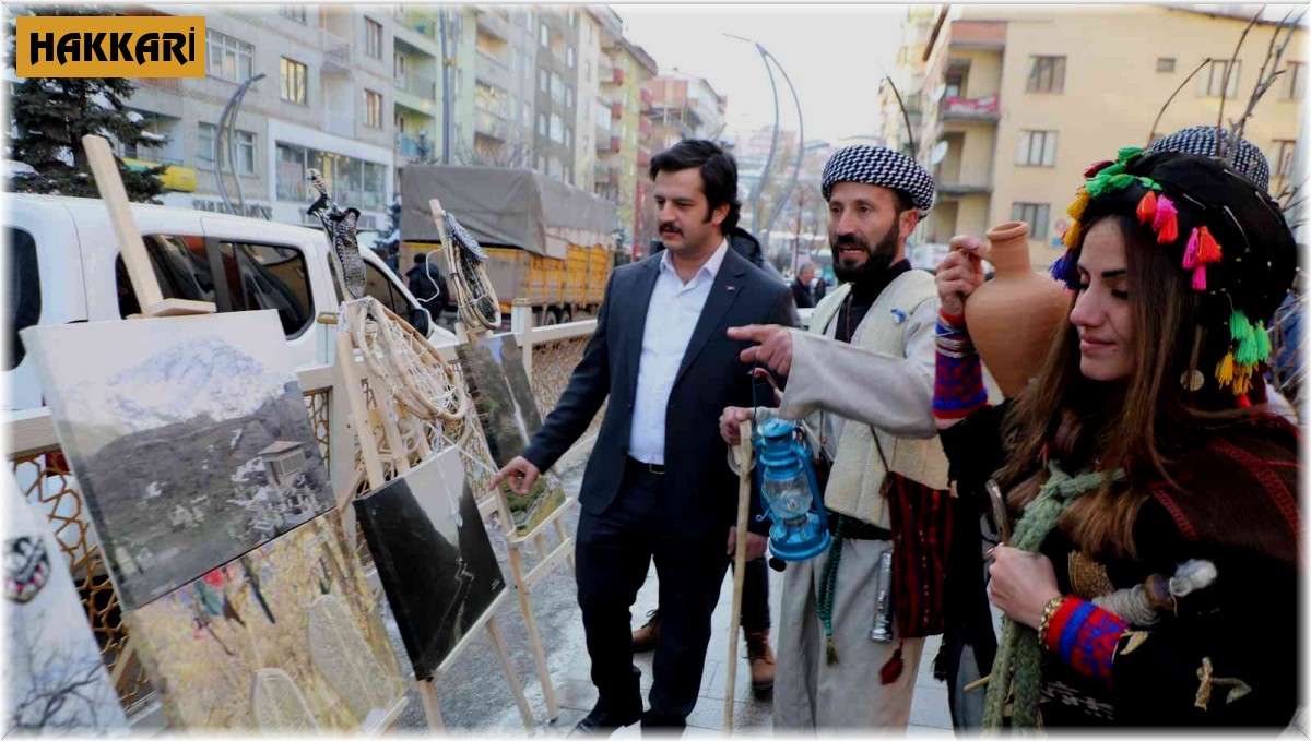 Kurduğu stantta Hakkari'nin kültürünü tanıttı
