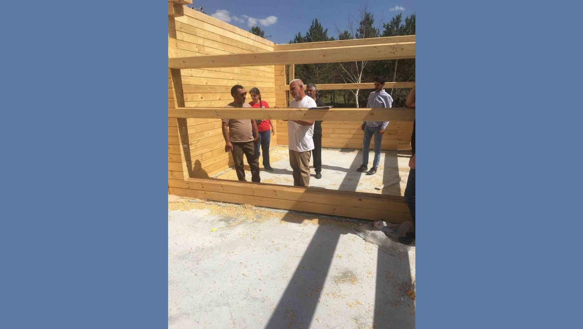 Kütük Ev Çıldır Gölü'nün çehresini değiştirecek