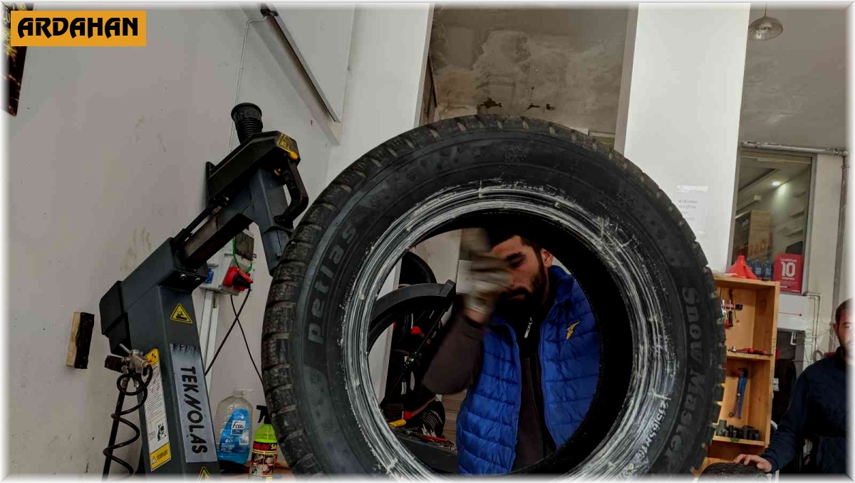 Lastikçilerde "kış lastiği" mesaisi