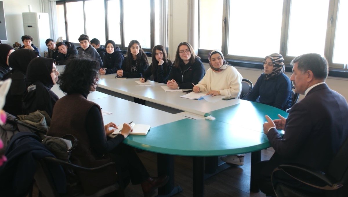 Lise öğrencileri çevre çalışmalarını yerinde öğrendi