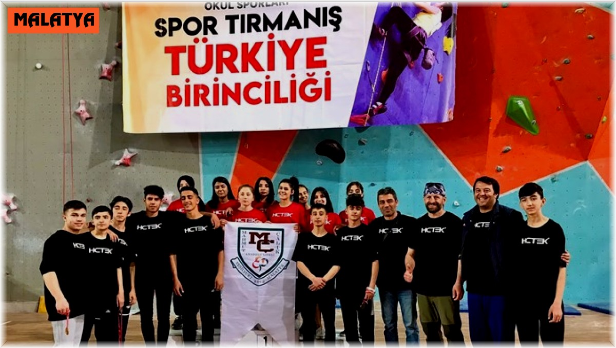 Lise öğrencilerinin Türkiye Şampiyonluğu sevinci