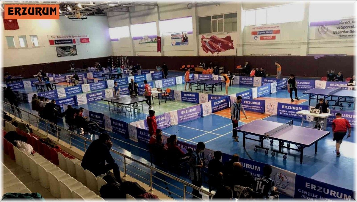 Liseli gençler masada buluştu