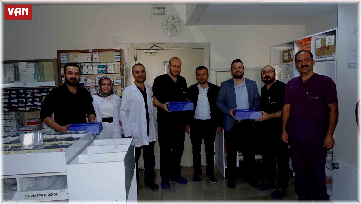 Lokman Hekim Hastanesi Eczacılar Günü'nü kutladı