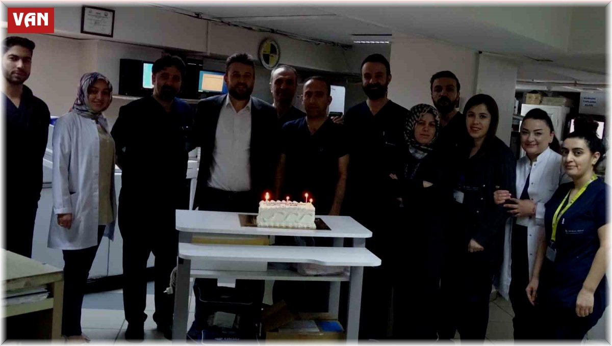 Lokman Hekim Van Hastanesinde Laborantlar günü kutlandı