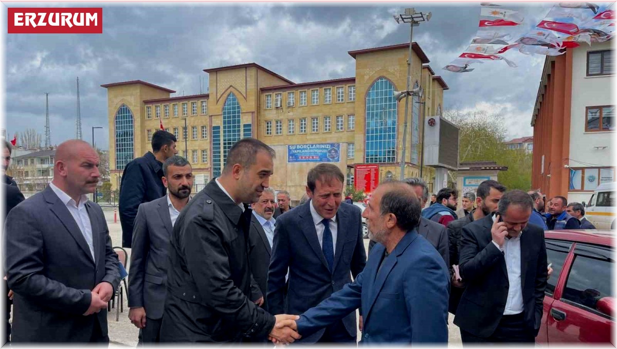 Macit Horasan'da, Çakır İspir'de seçim çalışmalarını sürdürdü