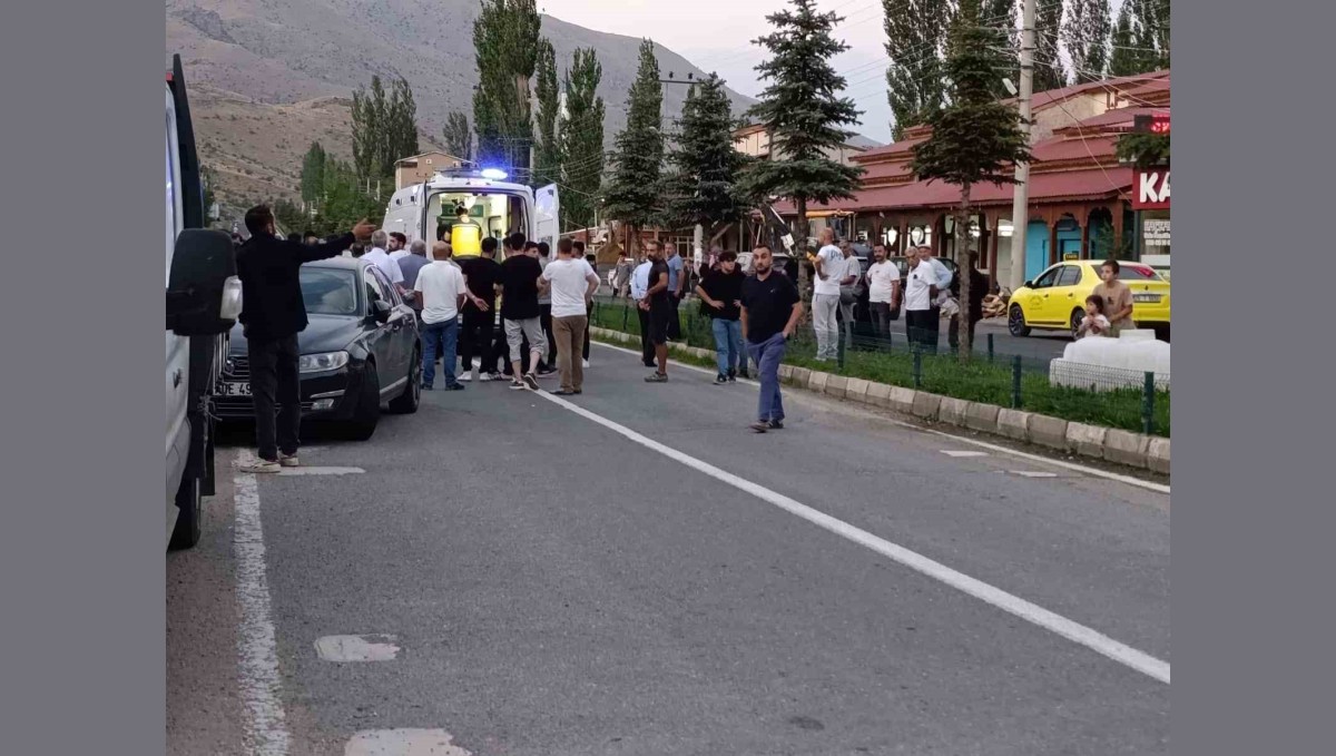 Maden Köprübaşı Mahallesi sakinleri, yolda gerekli önlemlerin alınmasını istiyor