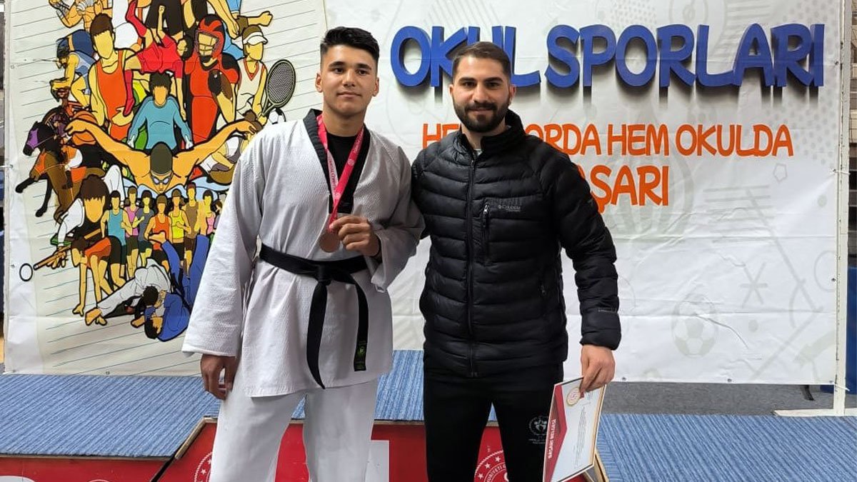 Mahmut Ahmet Tanrıverdi, Taekwondo Gençler Grup Müsabakalarında Bronz Madalya Kazandı