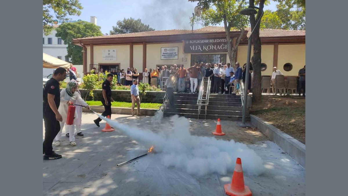 Malatya Büyükşehir'den 'Afetlere Hazırlık' eğitimi