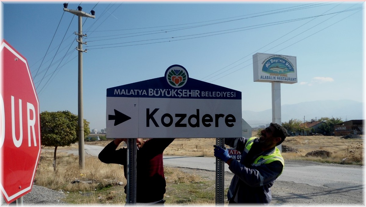 Malatya Büyükşehir'den levhalamaya ağırlık