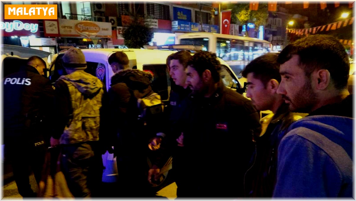 Malatya'da 11 düzensiz göçmen yakalandı