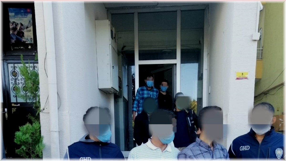 Malatya'da 11 kaçak göçmen yakalandı