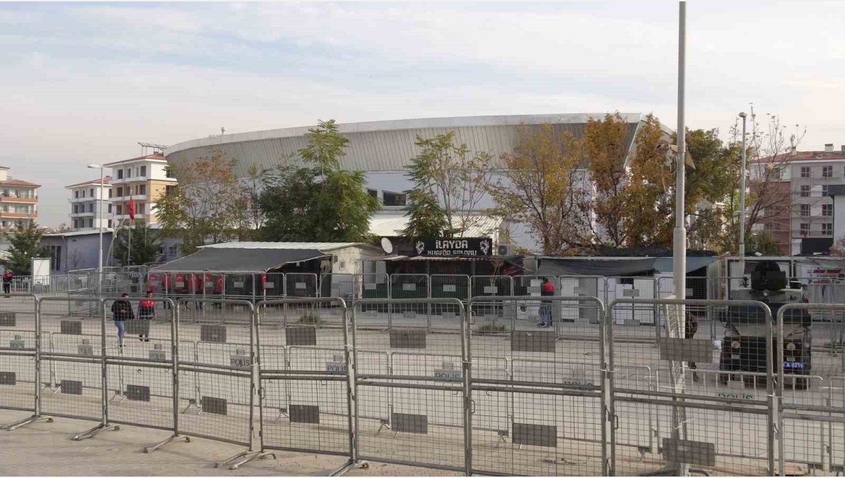 Malatya'da 116 sanıklı organize suç örgütü davası başladı