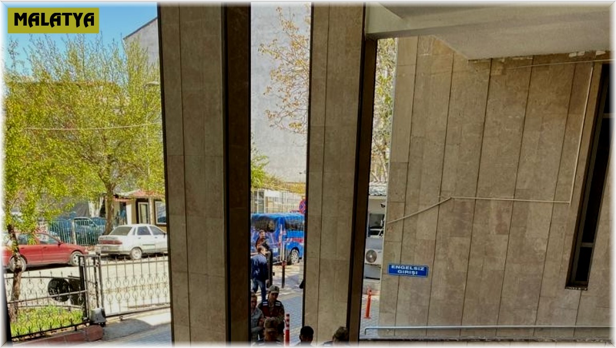 Malatya'da 2 ilçede 6 adrese eş zamanlı operasyon: 6 gözaltı