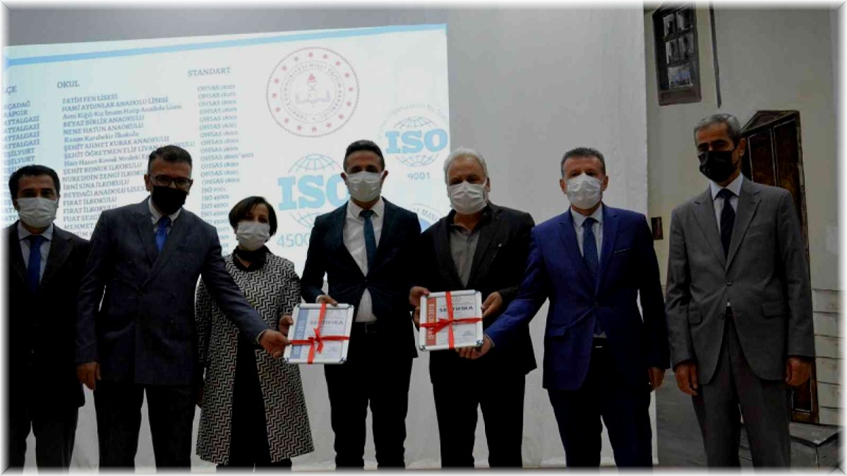 Malatya'da 24 okula ISO standardı belgesi