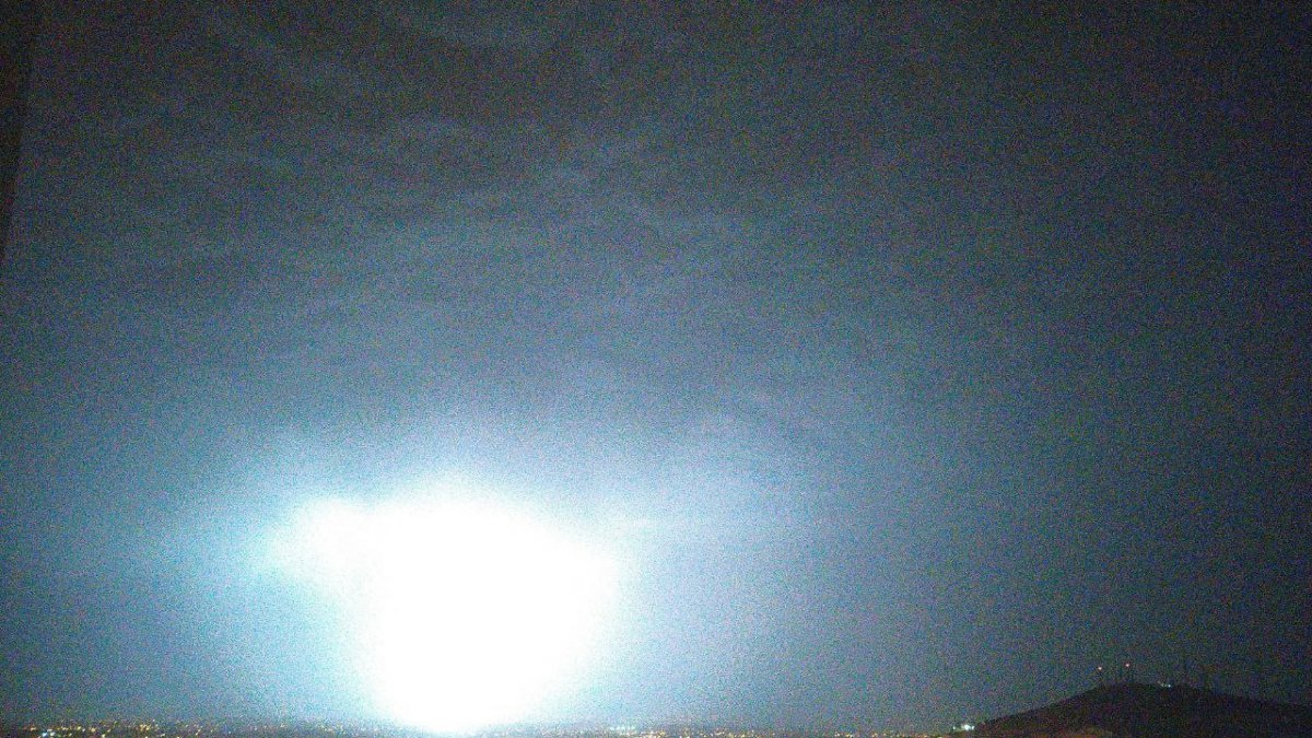 Malatya'da 3 ayrı yere yıldırım düştü: 3 yaralı