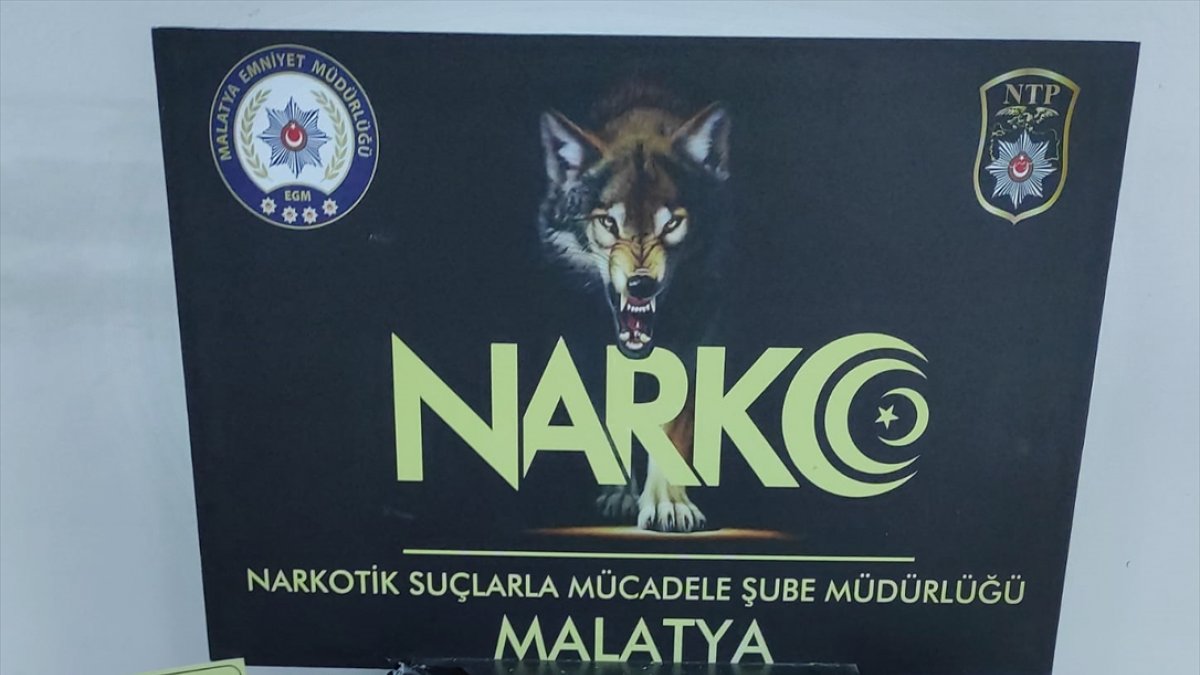 Malatya'da 3 kilo 300 gram esrar ele geçirildi: 2 gözaltı