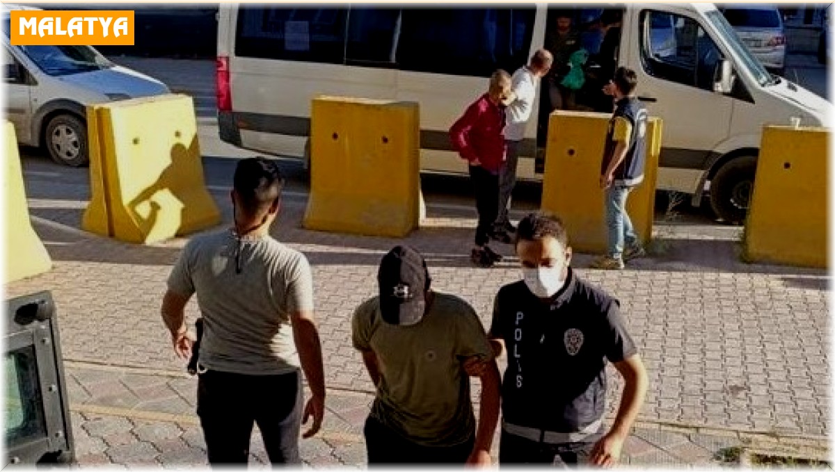 Malatya'da 34 düzensiz göçmen yakalandı