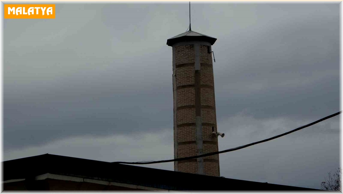 Malatya'da 800 yıllık tuğla minare geleneği sürüyor