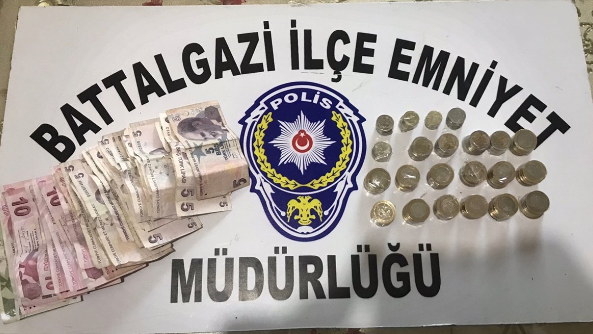 Malatya'da bağış kumbarasını çalan şüpheli yakalandı