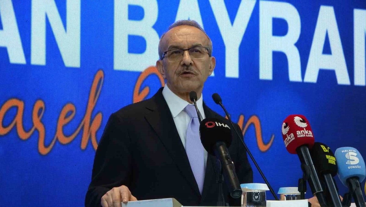 Malatya'da bayramlaşma programına yoğun katılım