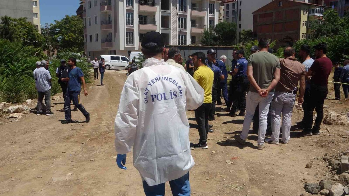 Malatya'da bir kişi boş arazide ölü bulundu