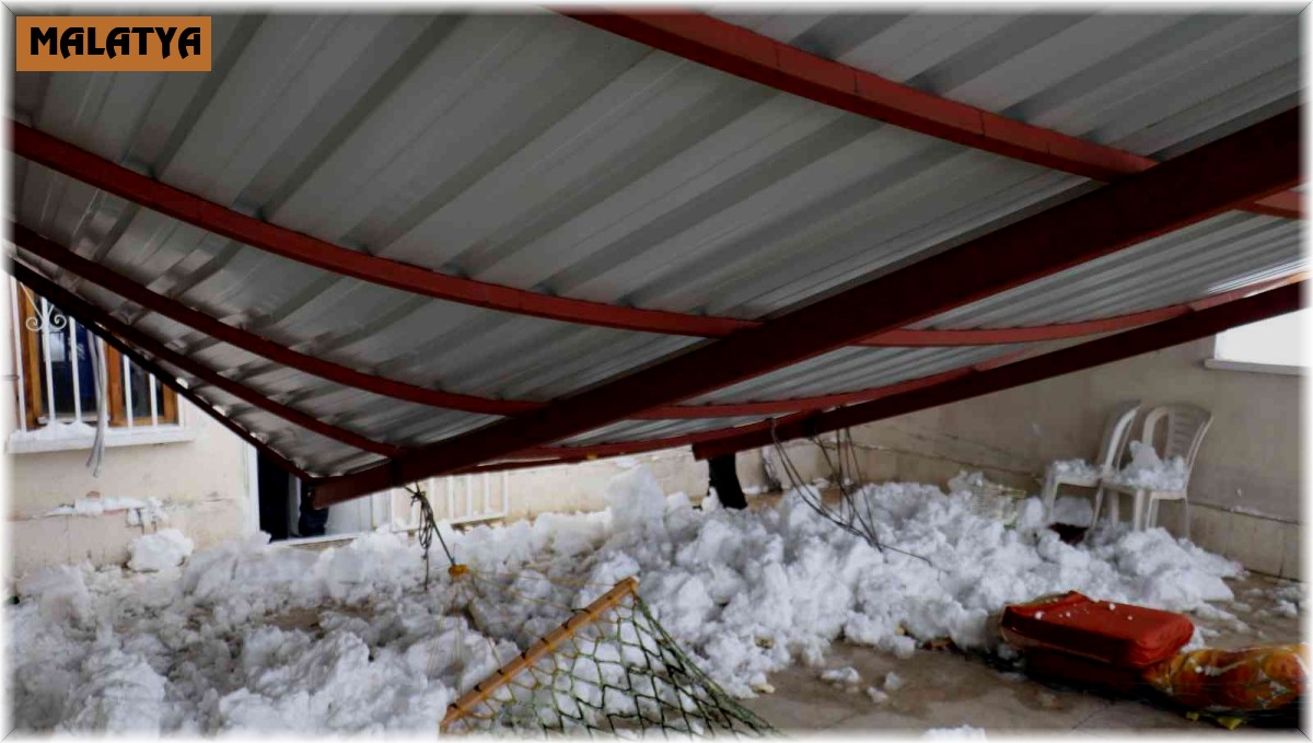 Malatya'da bir saat içerisinde üç ayrı noktada çatı çöktü