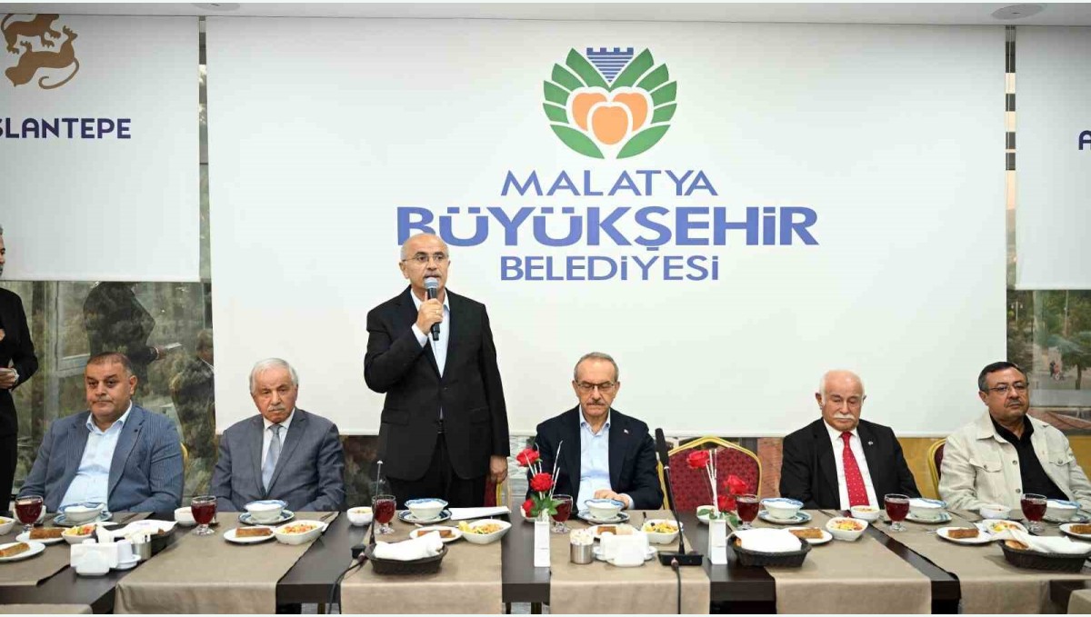 Malatya'da Büyükşehir Belediyesinden Muharrem İftarı