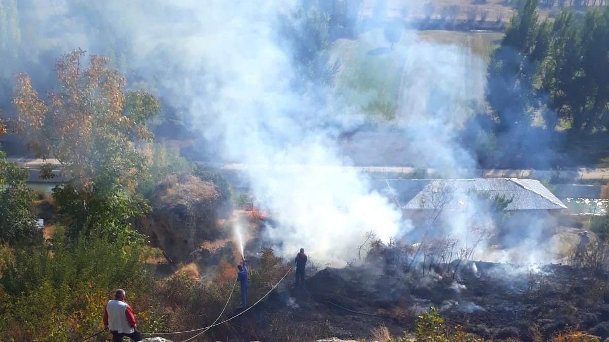 Malatya'da çıkan bahçe yangını söndürüldü