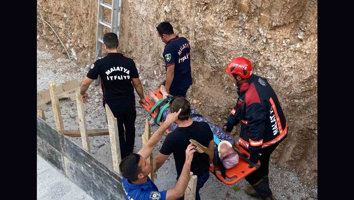 Malatya'da dengesini kaybederek inşaat alanına düşen şahıs kurtarıldı