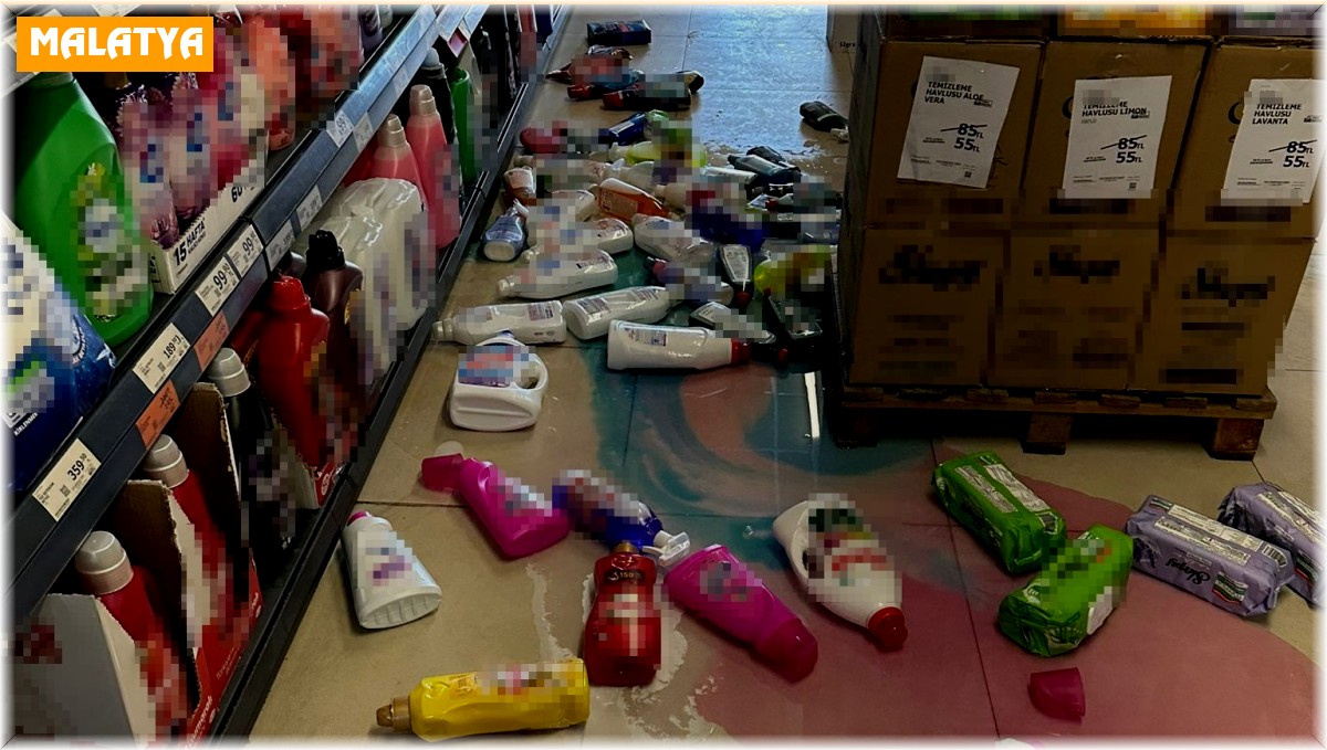 Malatya'da deprem anında yaşananlar kameralara yansıdı