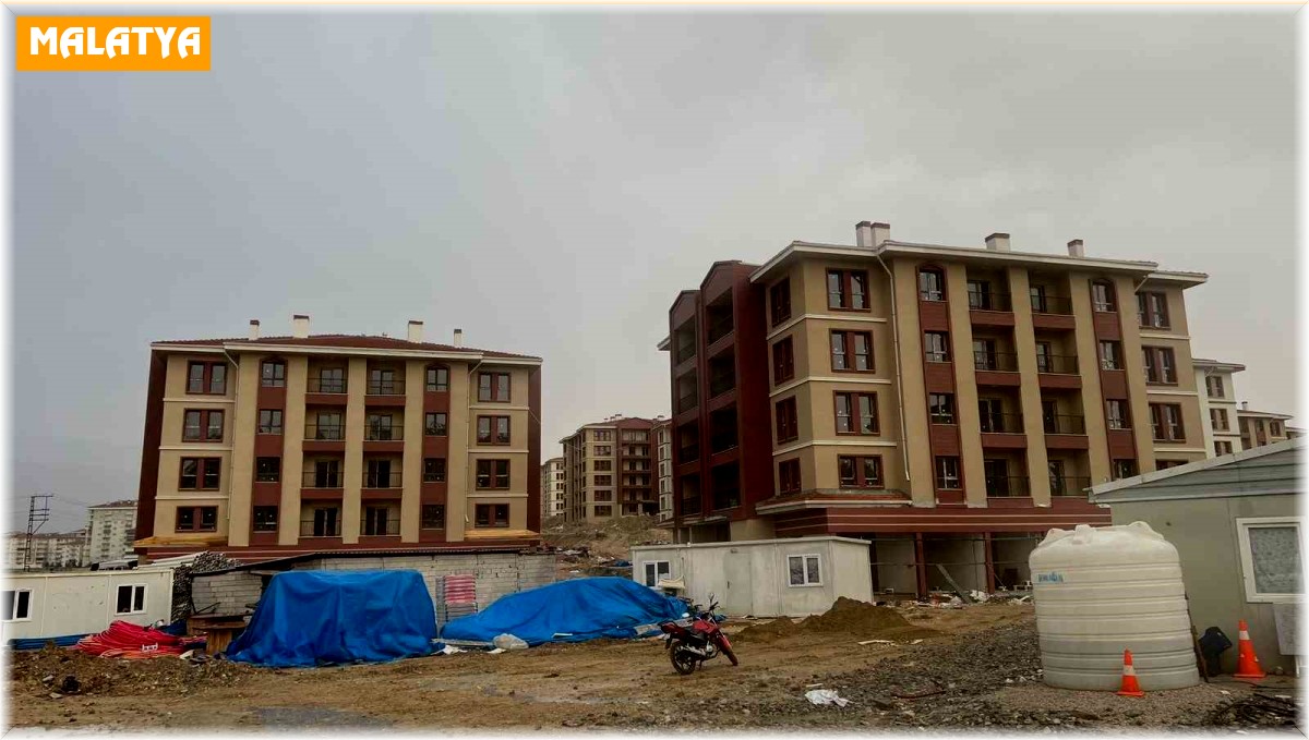 Malatya'da deprem konutları yükseliyor