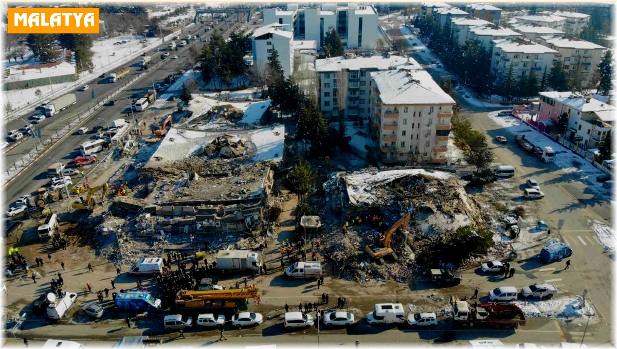 Malatya'da depremin altıncı gününde arama kurtarma çalışmaları havadan görüntülendi